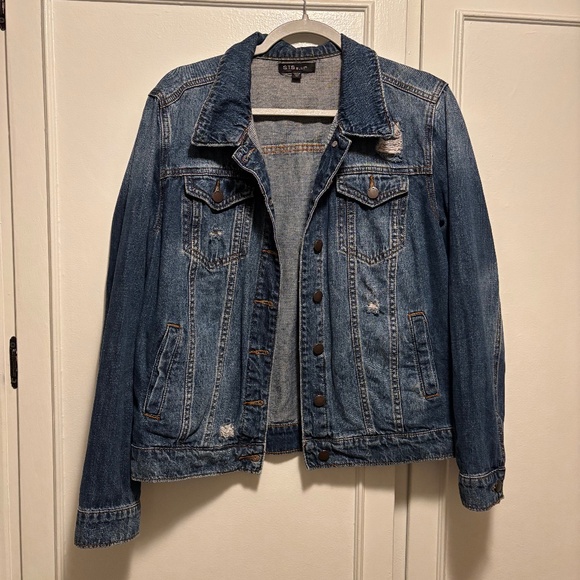 Jean Jacket - Picture 1 of 3